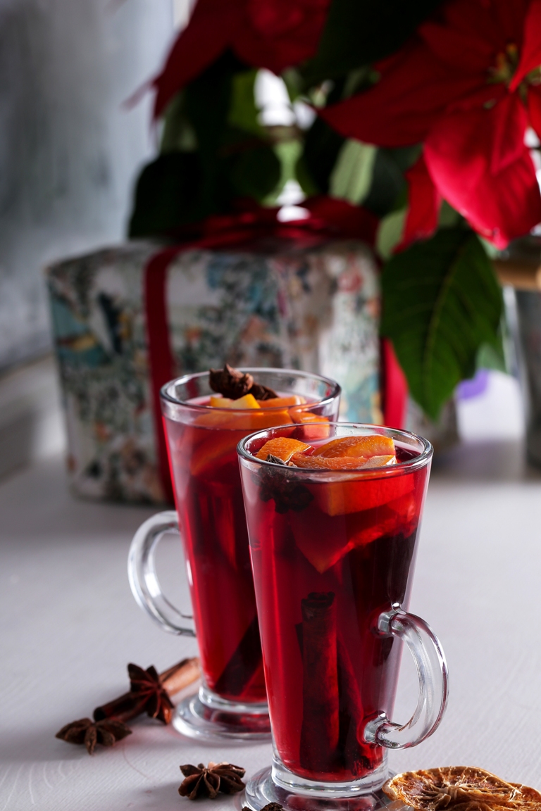 A cup of hibiscus tea for weight loss