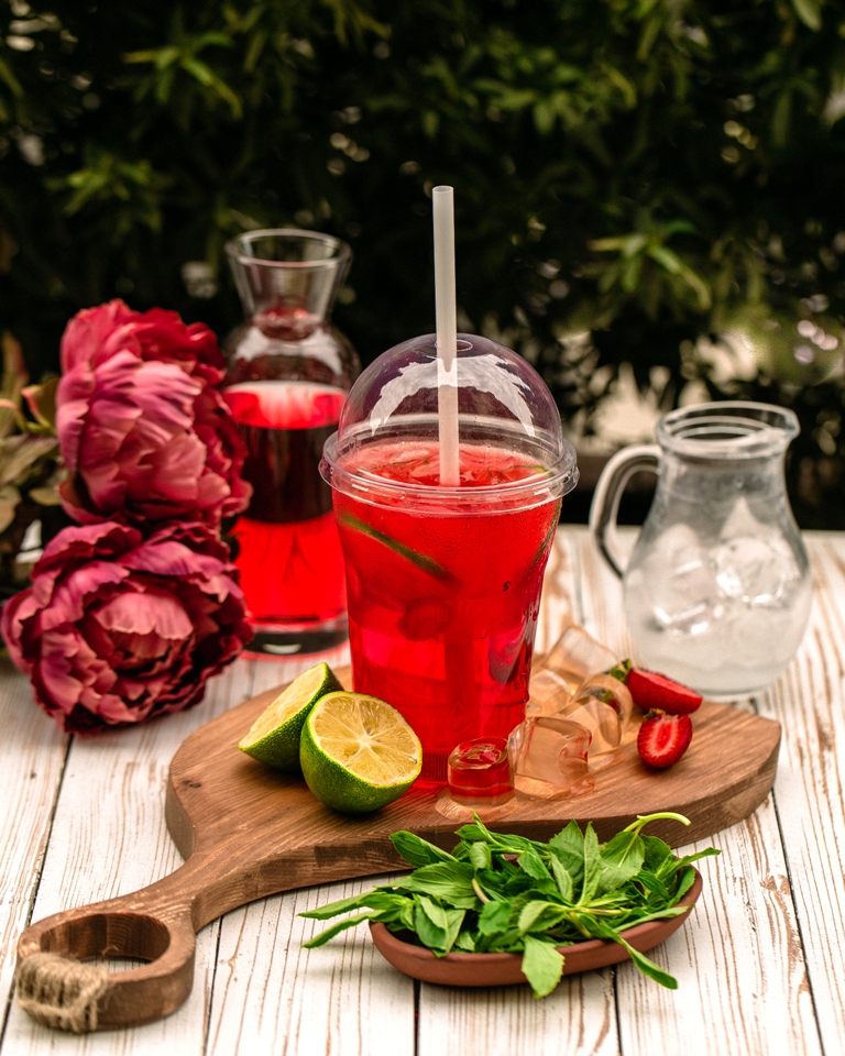 Cold brew hibiscus tea for weight loss