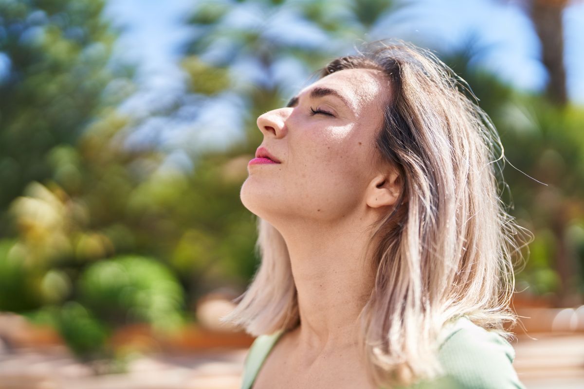 reduce stress naturally with deep breathing and exercise