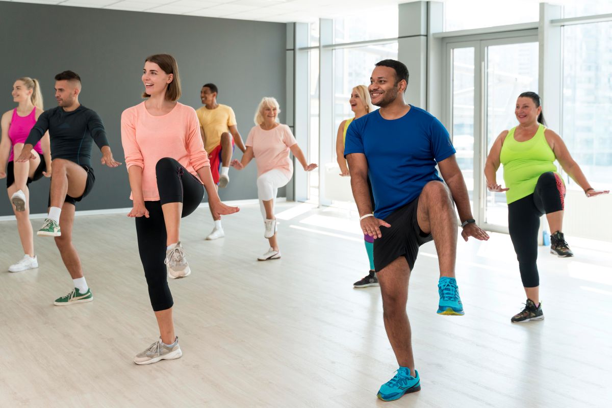 People enjoy exercise by dancing, best ways to stay motivated to exercise